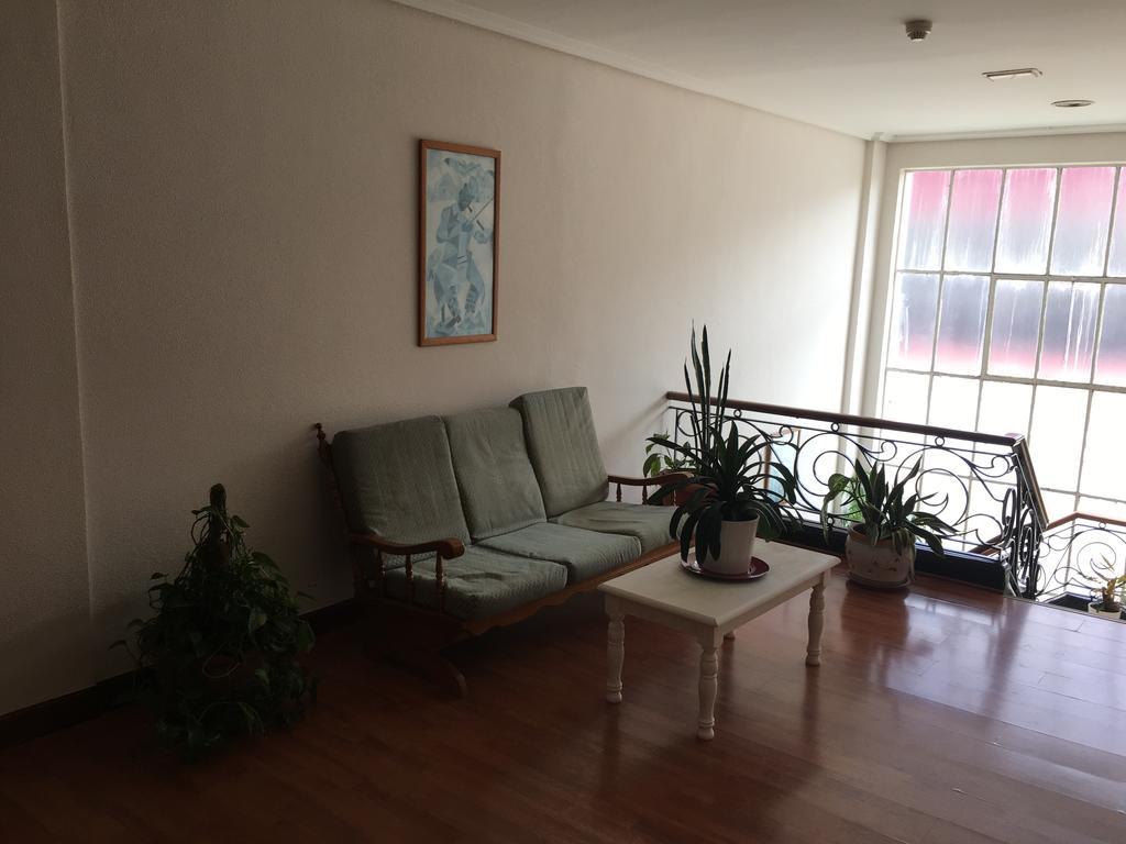 Hotel Valle De Ayala Лаудіо Екстер'єр фото
