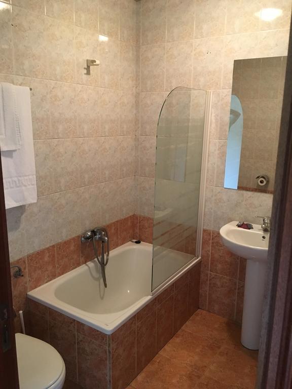 Hotel Valle De Ayala Лаудіо Екстер'єр фото