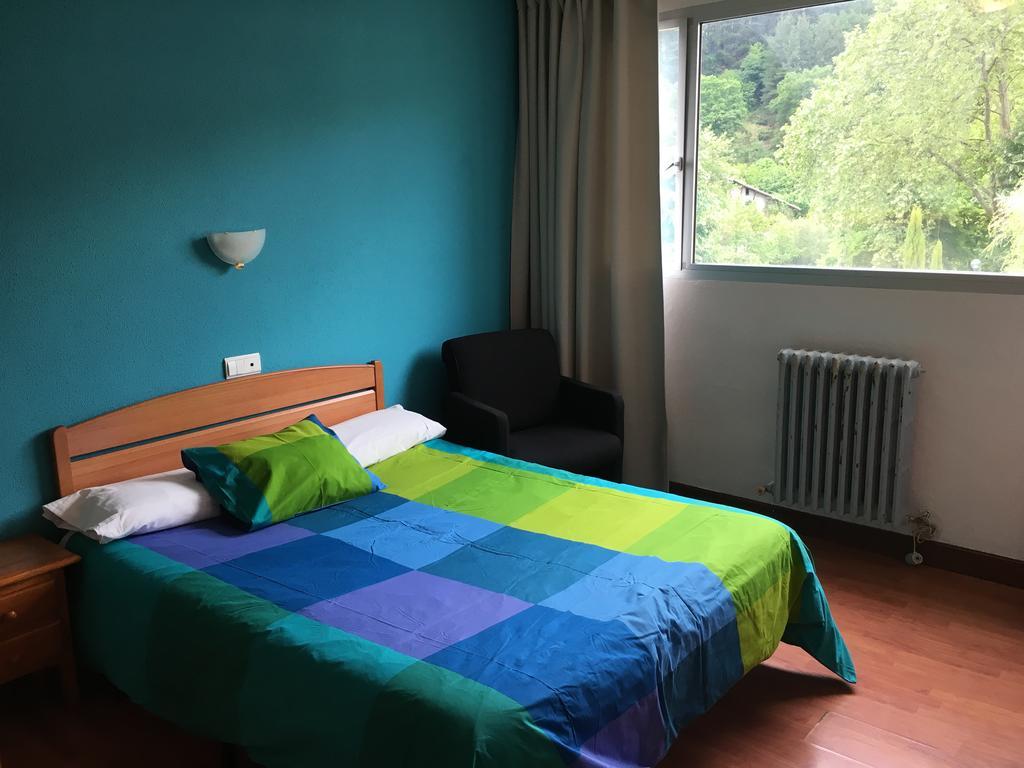 Hotel Valle De Ayala Лаудіо Екстер'єр фото