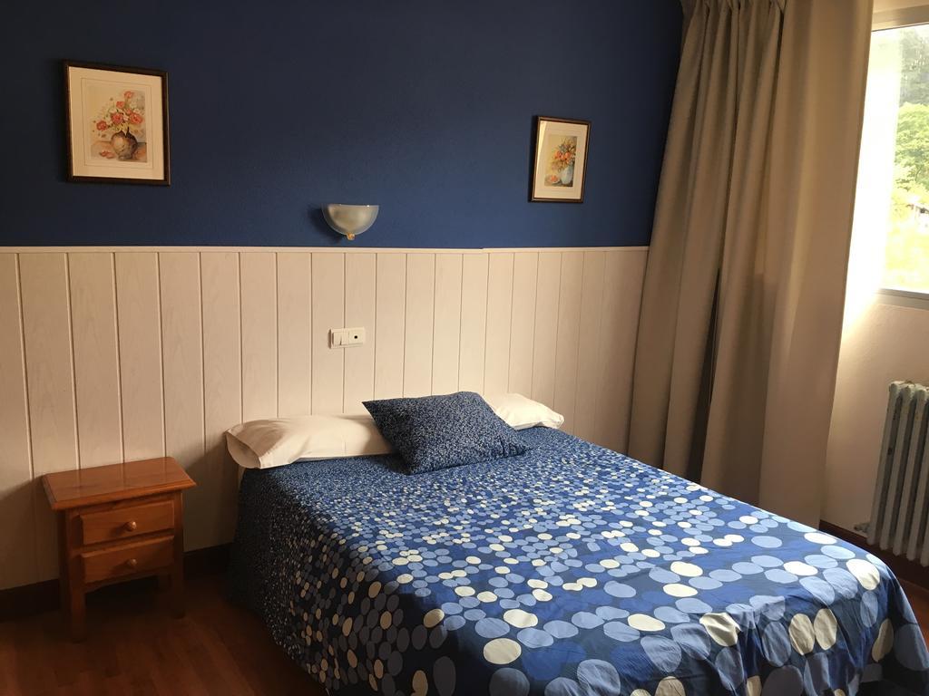Hotel Valle De Ayala Лаудіо Екстер'єр фото