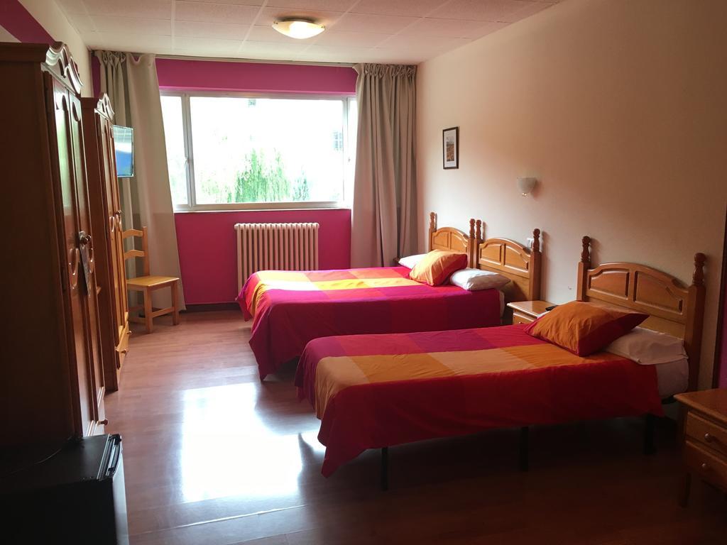 Hotel Valle De Ayala Лаудіо Екстер'єр фото